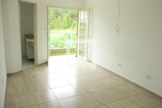 Suíte de casa à venda com 3 quartos, 180m² em Pq Continental 2, Guarulhos