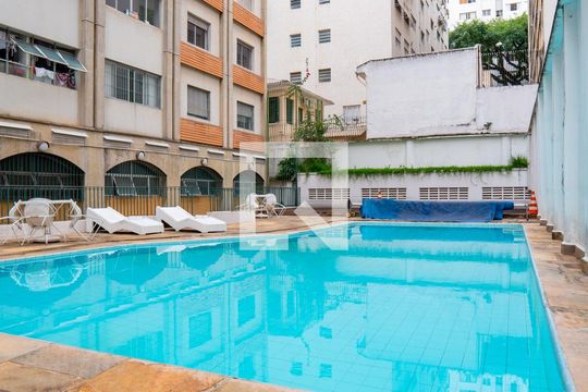 Piscina de apartamento para alugar com 1 quarto, 50m² em Vila Buarque, São Paulo