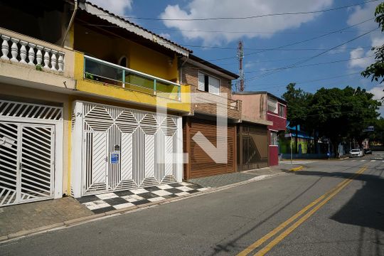 Fachada de casa à venda com 2 quartos, 179m² em Fundação, São Caetano do Sul