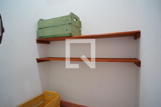 Cozinha  de kitnet/studio para alugar com 1 quarto, 25m² em São João do Rio Vermelho, Florianópolis