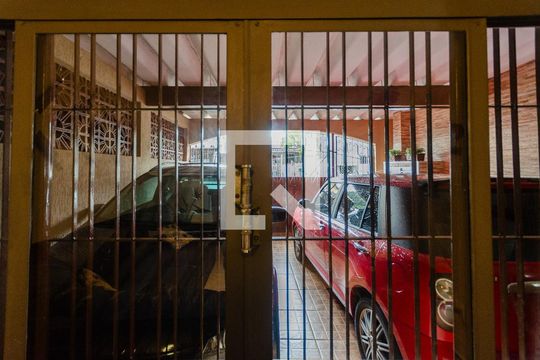 Sala de casa à venda com 3 quartos, 167m² em Vila Zat, São Paulo