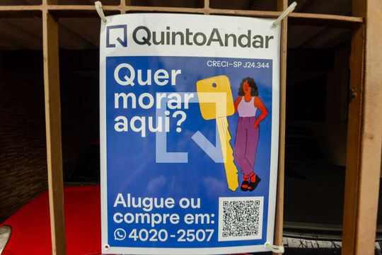 Fachada de casa à venda com 3 quartos, 167m² em Vila Zat, São Paulo