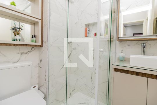 Banheiro de apartamento à venda com 2 quartos, 80m² em Vila Nova Savoia, São Paulo