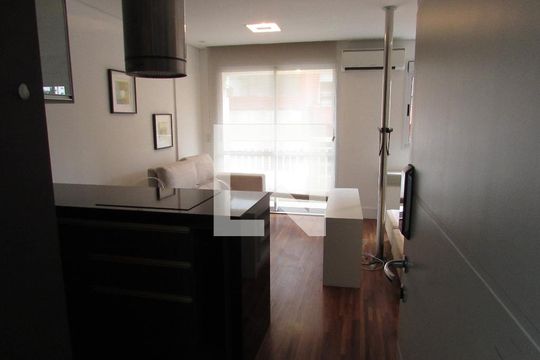 Cozinha  de apartamento à venda com 1 quarto, 40m² em Jardim Ampliação, São Paulo