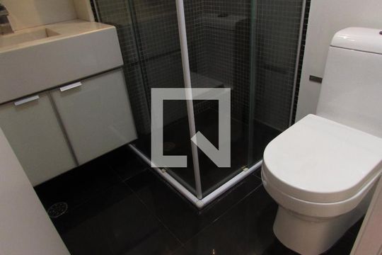 Banheiro  de apartamento à venda com 1 quarto, 40m² em Jardim Ampliação, São Paulo