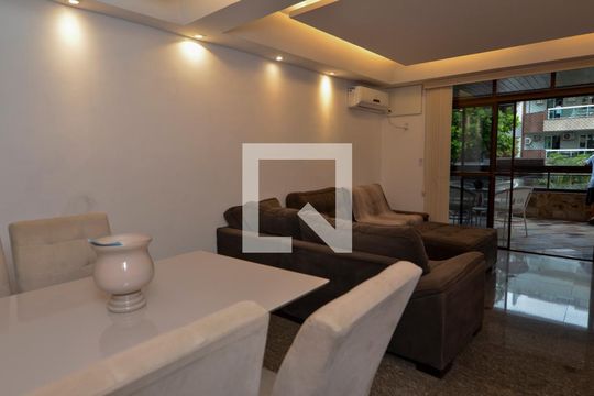 Sala de apartamento à venda com 2 quartos, 112m² em Recreio dos Bandeirantes, Rio de Janeiro