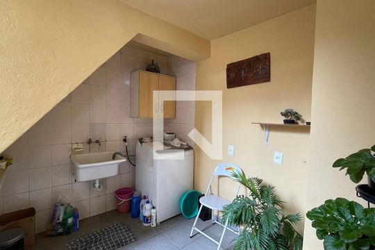 Casa 1 Área de Serviço  de casa à venda com 8 quartos, 300m² em Cidade Antônio Estêvão de Carvalho, São Paulo