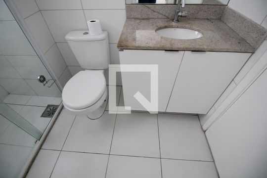 Banheiro Canadense Suítes 1 e 2 de apartamento à venda com 3 quartos, 94m² em Pechincha, Rio de Janeiro