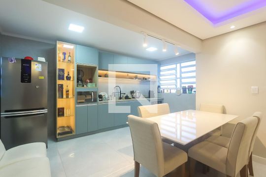 Sala de apartamento à venda com 3 quartos, 90m² em Jardim do Salso, Porto Alegre
