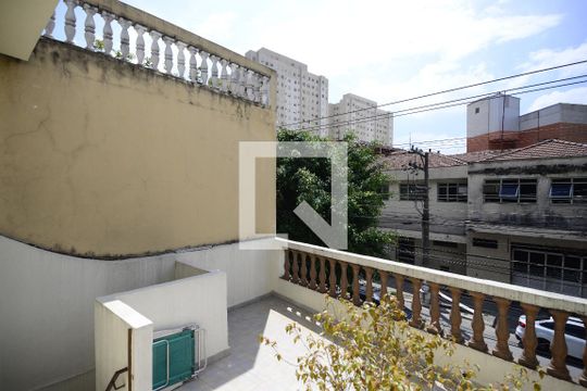 varanda de casa à venda com 3 quartos, 250m² em Cambuci, São Paulo