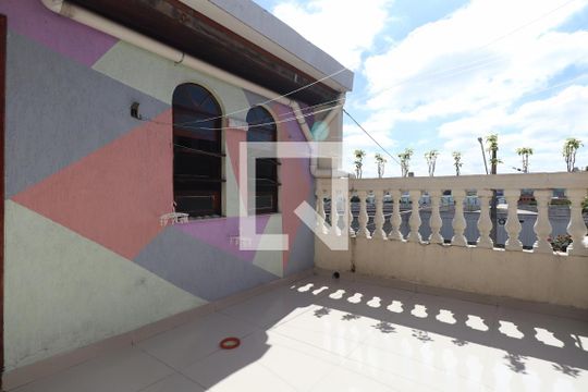 Quintal de casa à venda com 3 quartos, 246m² em Barcelona, São Caetano do Sul