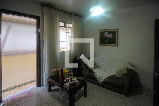 Sala de casa à venda com 3 quartos, 150m² em Parque São Lucas, São Paulo