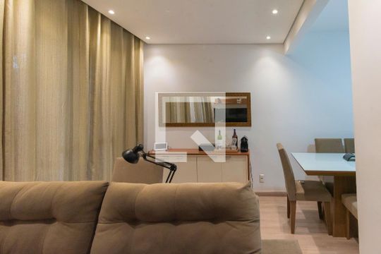 Sala de casa de condomínio à venda com 3 quartos, 90m² em Jardim Ipaussurama, Campinas