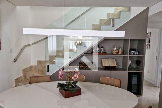 Apartamento à venda com 3 quartos, 183m² em Barroca, Belo Horizonte