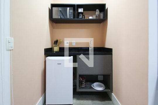 Cozinha de apartamento para alugar com 1 quarto, 38m² em Vila Olímpia, São Paulo