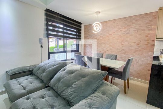 Sala - Sala de Jantar  de casa à venda com 2 quartos, 153m² em Parque das Nações, Santo André