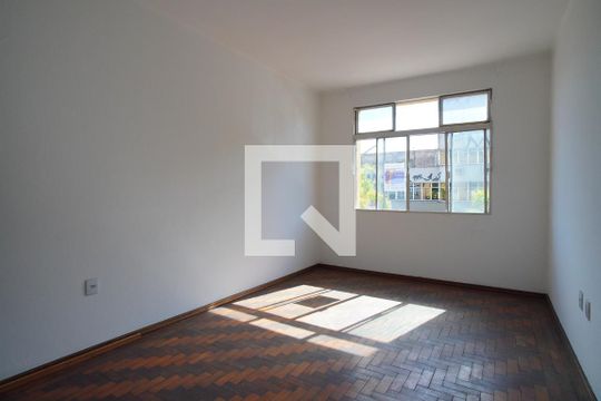 Quarto de apartamento à venda com 1 quarto, 48m² em São Geraldo, Porto Alegre