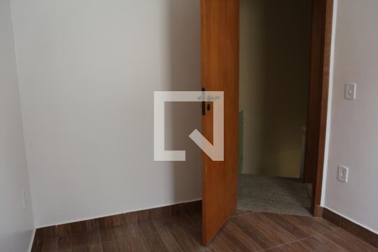 Quarto 1 de casa de condomínio para alugar com 2 quartos, 42m² em Vila Antonieta, São Paulo