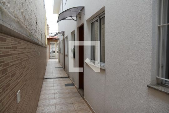 Área comum de casa de condomínio para alugar com 2 quartos, 42m² em Vila Antonieta, São Paulo