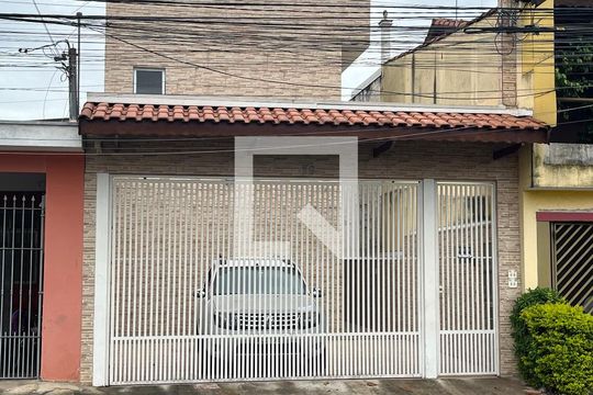 Fachada de casa de condomínio para alugar com 2 quartos, 42m² em Vila Antonieta, São Paulo