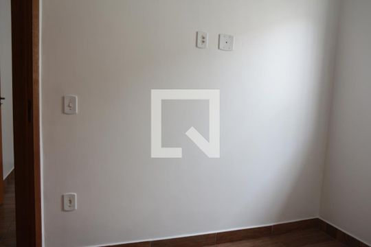 Quarto 1 de casa de condomínio para alugar com 2 quartos, 42m² em Vila Antonieta, São Paulo