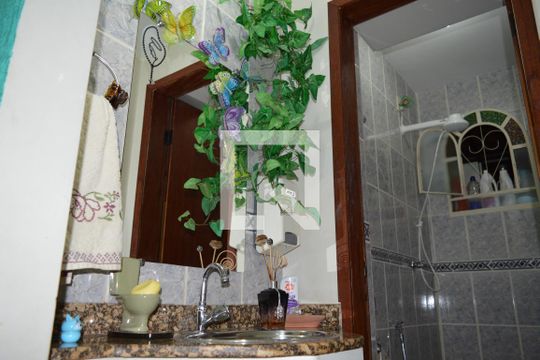 Banheiro 2 de casa de condomínio à venda com 3 quartos, 82m² em Fonte Grande, Contagem