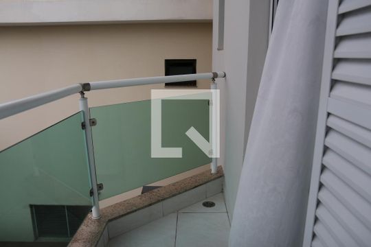 Sacada de casa à venda com 3 quartos, 275m² em Vila Alpina, São Paulo