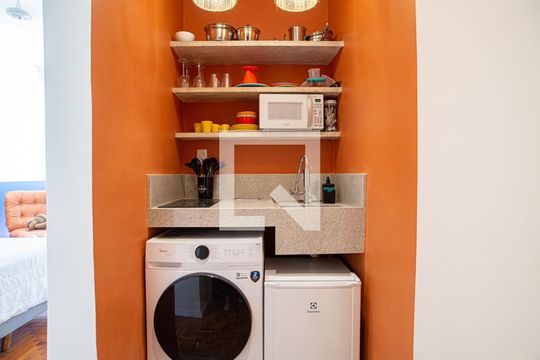 Cozinha de kitnet/studio à venda com 1 quarto, 45m² em República, São Paulo