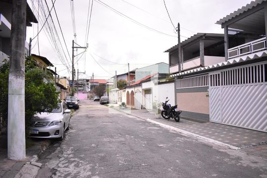 Vista da Rua de casa para alugar com 1 quarto, 50m² em Campo Grande, Rio de Janeiro