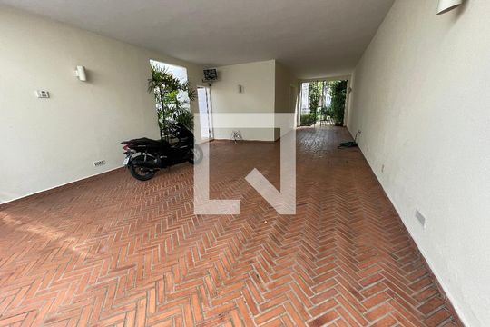 Garagem 1 de casa à venda com 4 quartos, 400m² em Jardim Everest, São Paulo