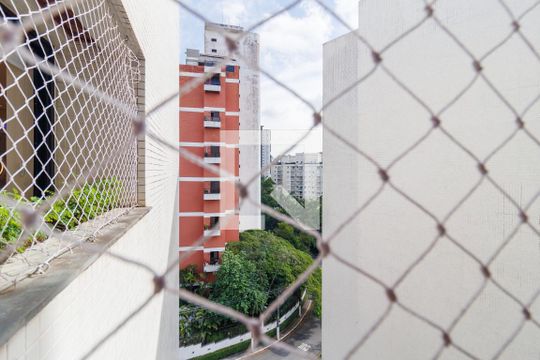Vista da Suíte 3 de apartamento à venda com 3 quartos, 350m² em Jardim Ampliação, São Paulo