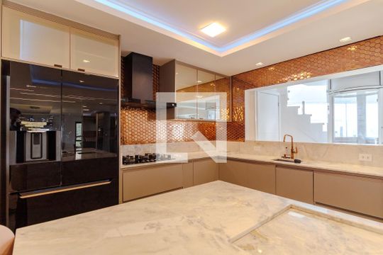 Cozinha de apartamento à venda com 3 quartos, 350m² em Jardim Ampliação, São Paulo