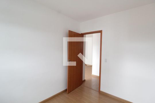 Quarto 1 de apartamento para alugar com 2 quartos, 47m² em Shopping Park, Uberlândia