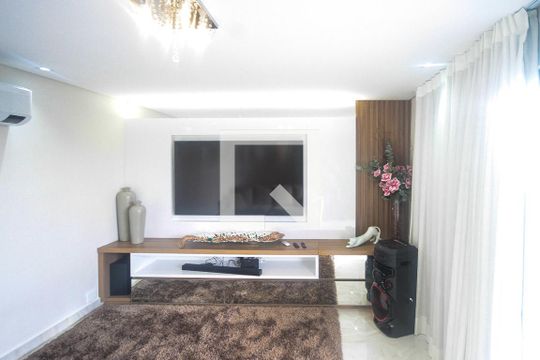 Sala de TV de apartamento para alugar com 2 quartos, 258m² em Vila Formosa, São Paulo