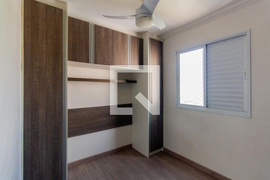 Quarto 2 de apartamento para alugar com 2 quartos, 45m² em Quinta da Paineira, São Paulo