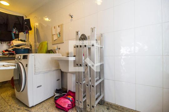 Área de Serviço de casa de condomínio à venda com 5 quartos, 435m² em Alphaville, Santana de Parnaíba