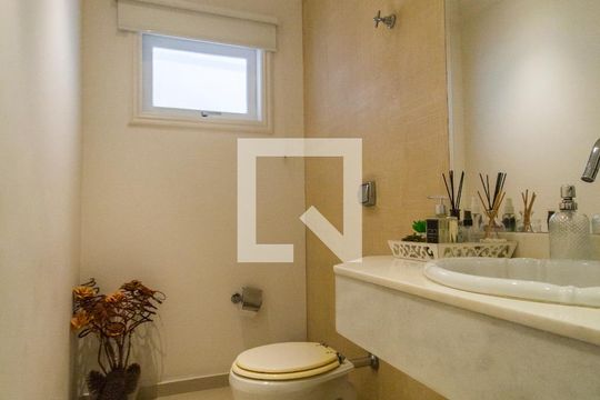 Lavabo de casa de condomínio à venda com 5 quartos, 435m² em Alphaville, Santana de Parnaíba
