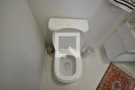Lavabo de casa à venda com 3 quartos, 200m² em Vila Mazzei, São Paulo
