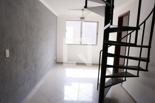 Sala de apartamento para alugar com 2 quartos, 110m² em Vila Portugal, São Paulo