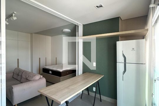 Studio Sala de kitnet/studio à venda com 1 quarto, 37m² em Pinheiros, São Paulo