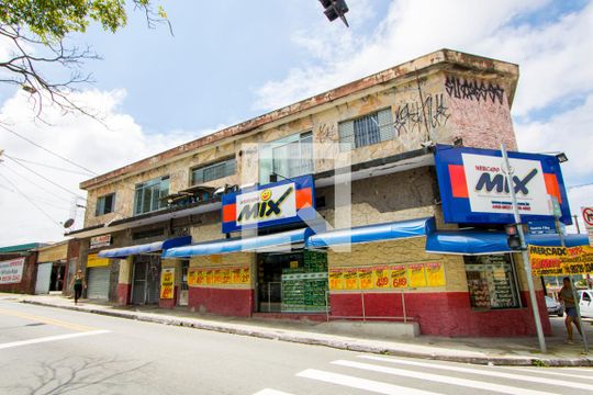 Fachada de apartamento para alugar com 2 quartos, 60m² em Vila Suíça, Santo André