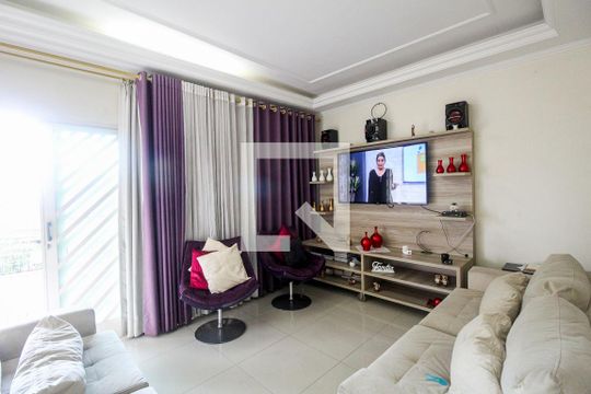 Casa à venda com 3 quartos, 144m² em Vila Bela, São Paulo