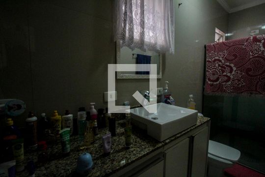 Banheiro da Suíte de casa à venda com 3 quartos, 144m² em Vila Bela, São Paulo