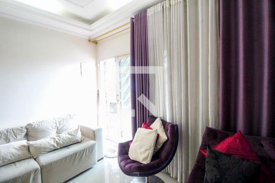 Sala de casa à venda com 3 quartos, 144m² em Vila Bela, São Paulo