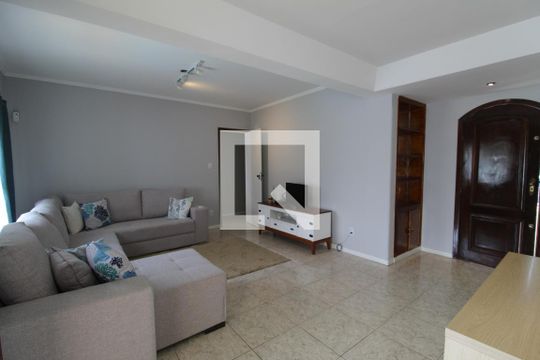 Sala de casa para alugar com 3 quartos, 298m² em Freguesia (jacarepaguá), Rio de Janeiro
