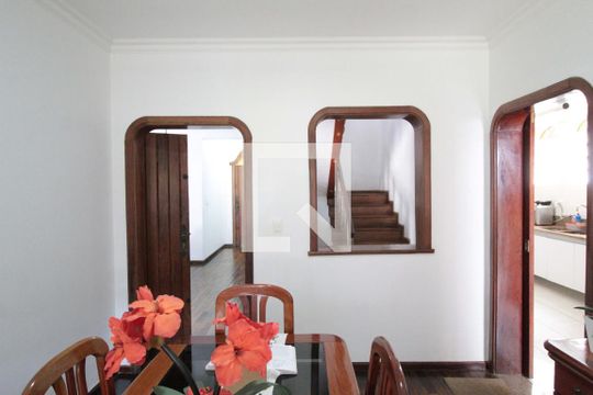 Copa de casa para alugar com 4 quartos, 326m² em Castelo, Belo Horizonte