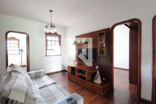 Sala de TV de casa para alugar com 4 quartos, 326m² em Castelo, Belo Horizonte