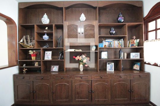 Biblioteca de casa para alugar com 4 quartos, 326m² em Castelo, Belo Horizonte