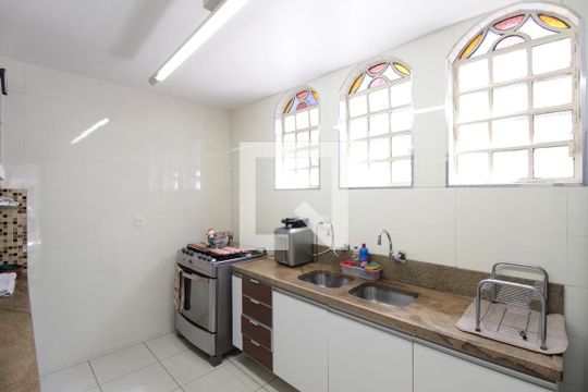 Cozinha de casa para alugar com 4 quartos, 326m² em Castelo, Belo Horizonte