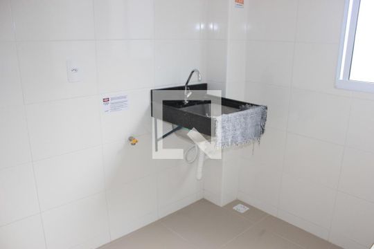 Área de serviço/ Tanque de apartamento para alugar com 2 quartos, 42m² em Jardim Novo Portugal, Guarulhos
